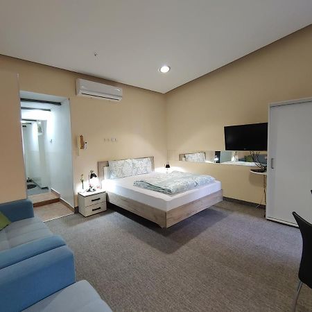 Apartment Danijela-City Centar ベオグラード エクステリア 写真