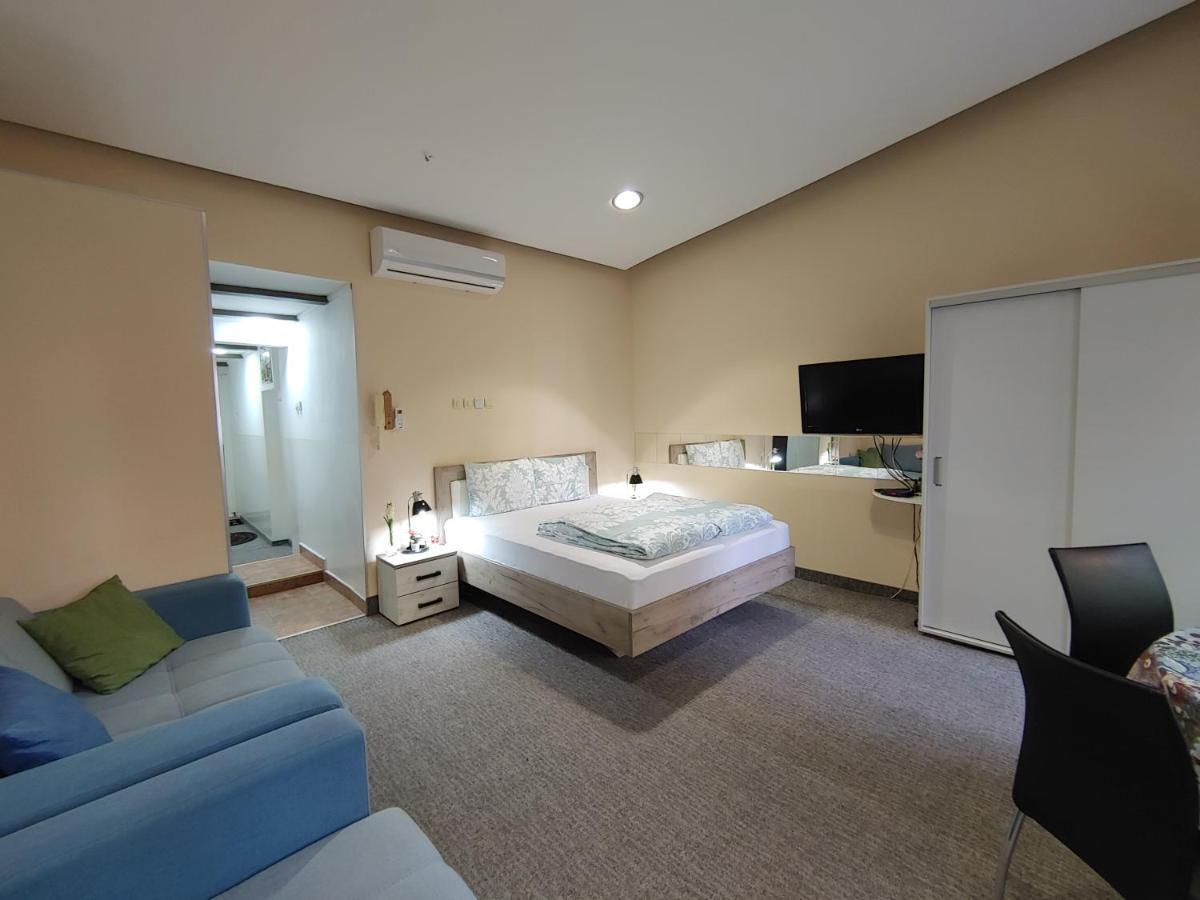 Apartment Danijela-City Centar ベオグラード エクステリア 写真
